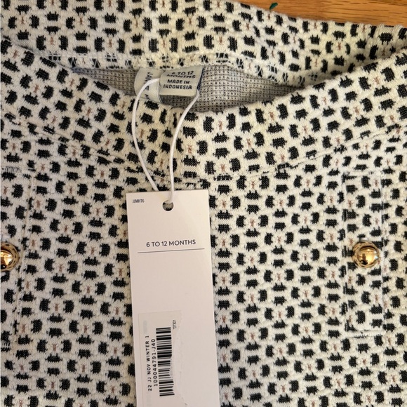 White Ruffled Sweater and Patterned Pants Set - Picture 2 of 4